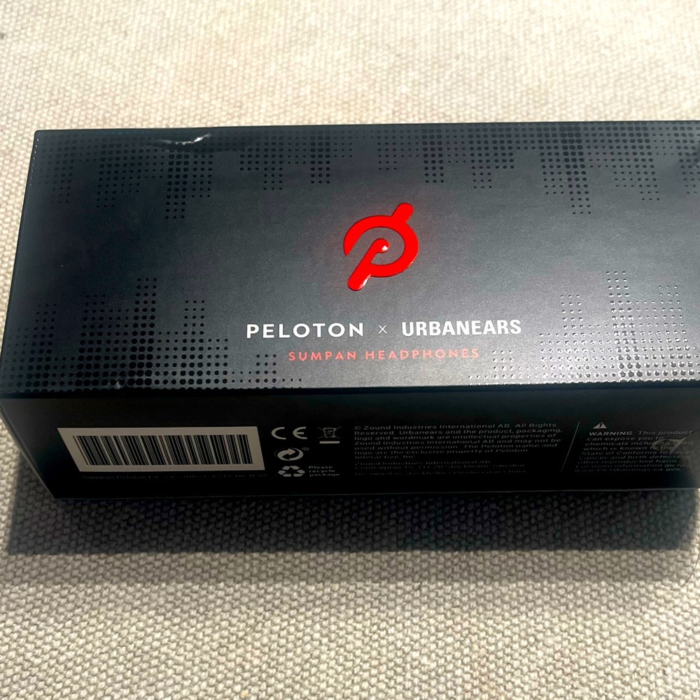PELOTON Urbanears Sumpan Earbuds - new and sealed in box! One size.